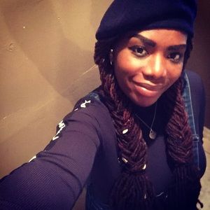 Meet your Posher, Oneca